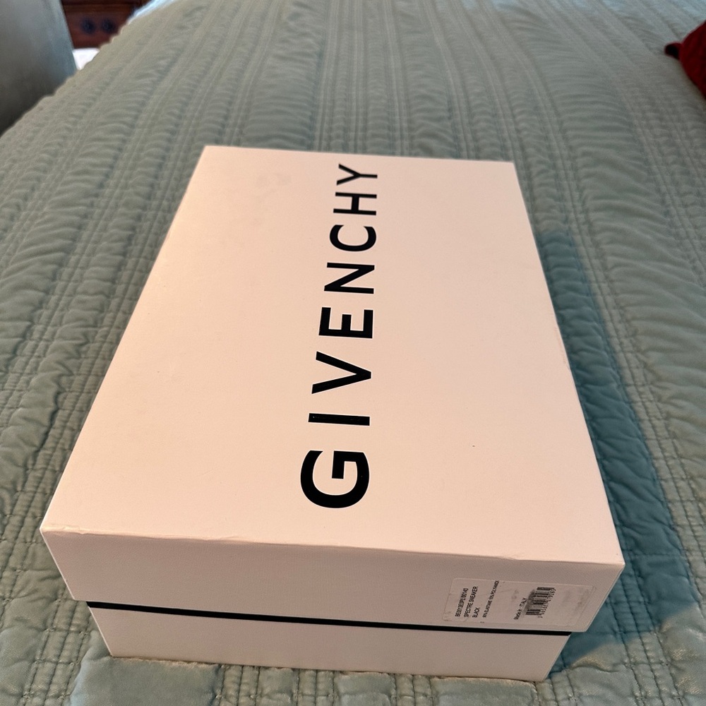 Givenchy Spectre Low Top Sneaker Black - Picture 8 of 10